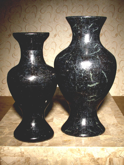 57-9321 - Oriental Vase, Small, Black Stone