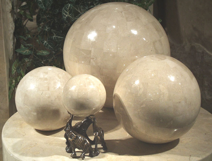 64-0042.10 - 10.5 Inch.  Sphere Beige Fossil Stone