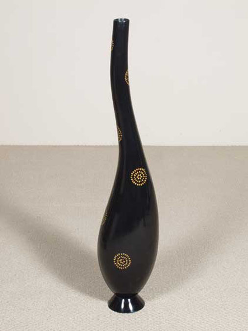 94D-9410 - Beauty Vase, Corn Kernels with Black Finish