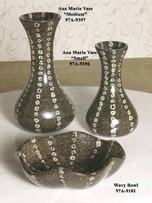 97A-9396 - Ana Maria Vase, Medium, Coconut Dust with Cob Slice